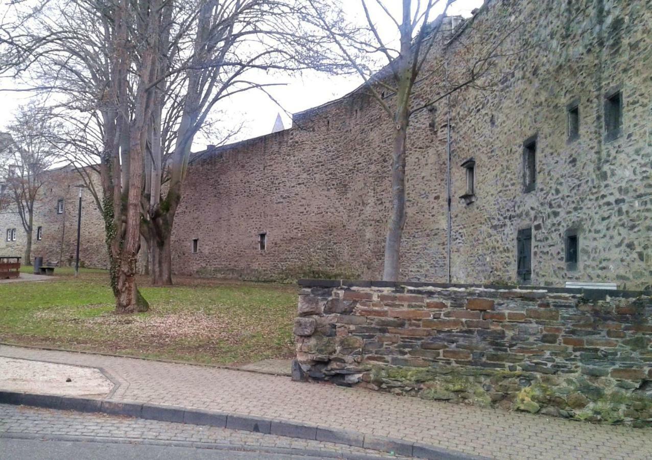 Ferienwohnung "An Der Stadtmauer" Andernach Ngoại thất bức ảnh